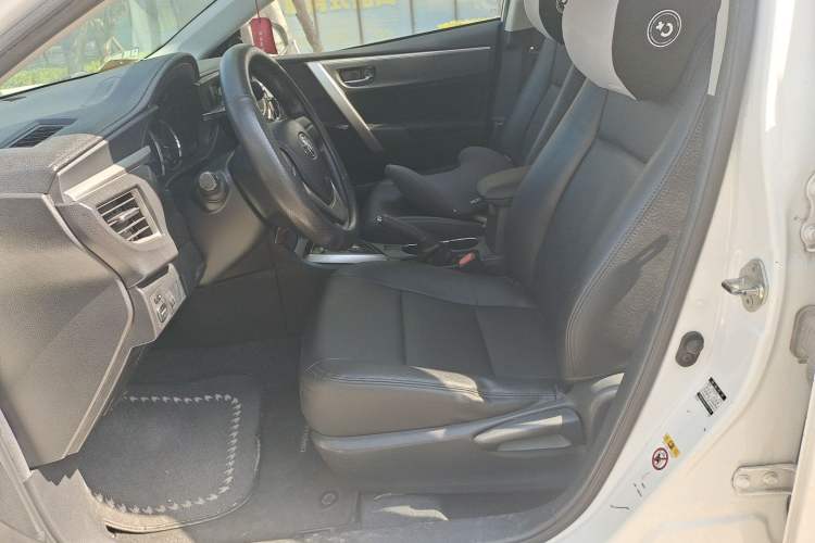 Used Toyota Corolla 2014 1.6L CVT GL Left Front Seat