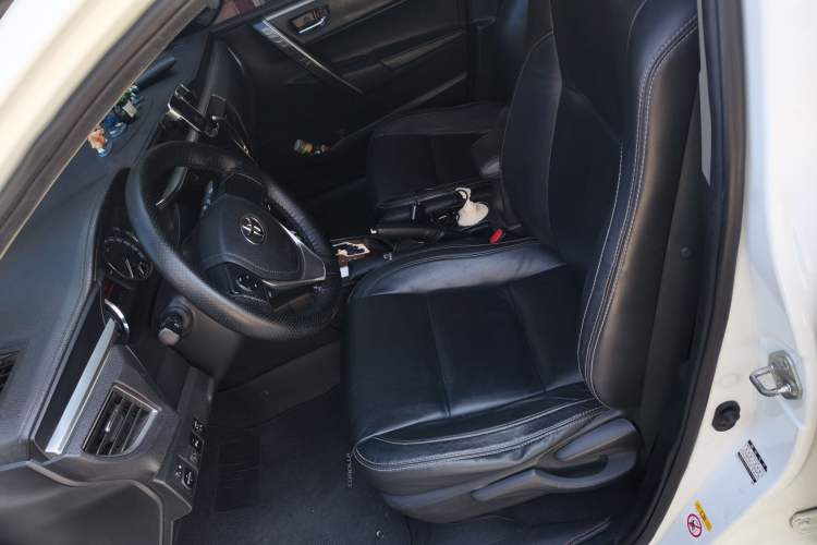 Used Toyota Corolla 2014 1.6L CVT GL-i Leather Edition Left Front Seat