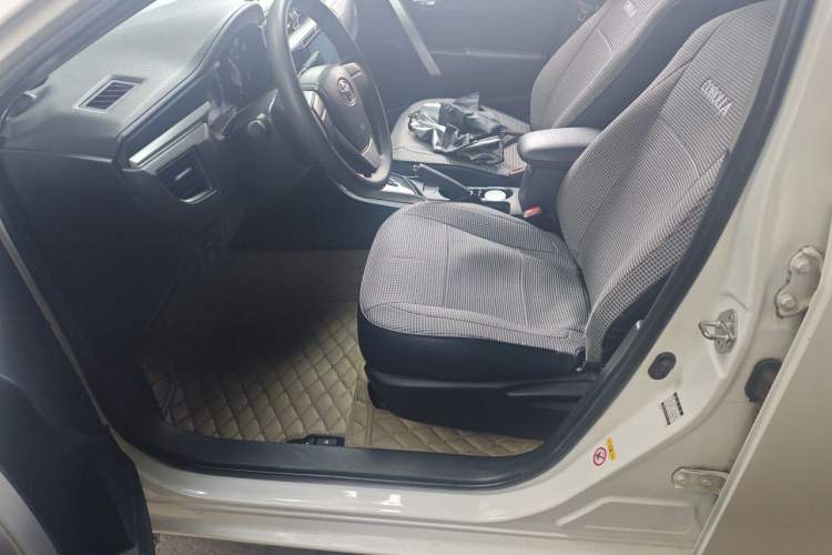 Used Toyota Corolla 2014 1.6L CVT GL Left Front Seat