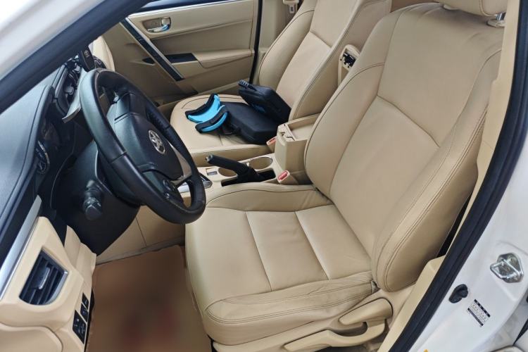 Used Toyota Corolla 2014 1.6L CVT GL-i Leather Edition Left Front Seat