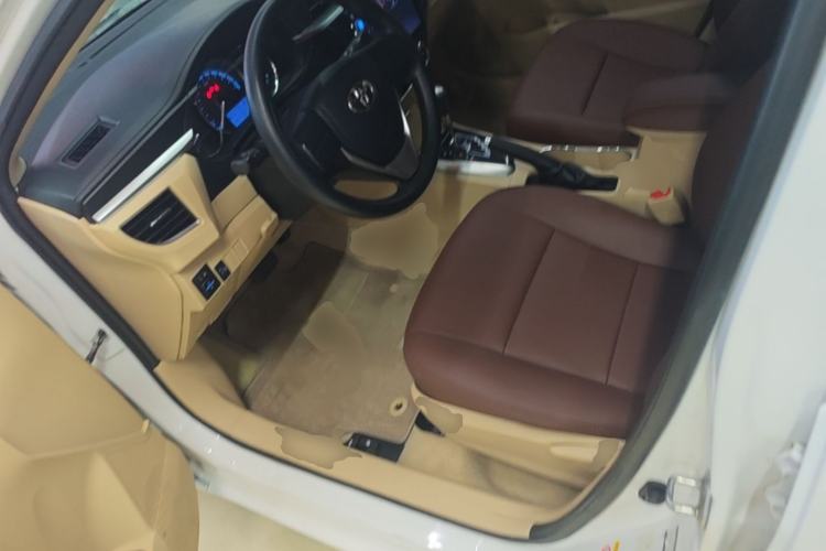 Used Toyota Corolla 2014 1.6L CVT GL Left Front Seat