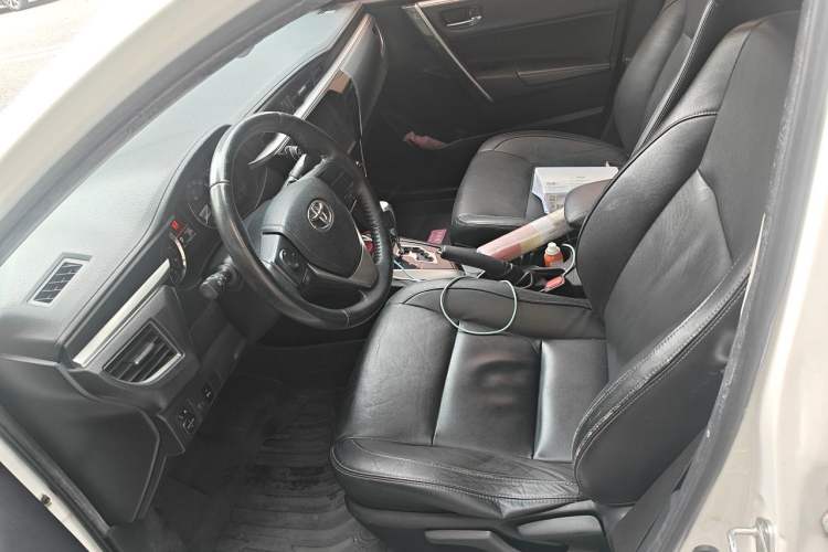 Used Toyota Corolla 2014 1.6L CVT GL-i Leather Edition Left Front Seat