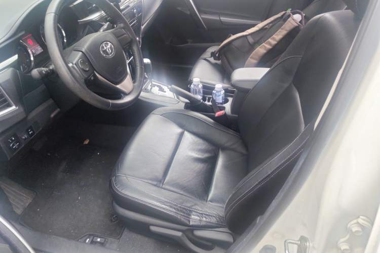 Used Toyota Corolla 2014 1.6L CVT GL-i Leather Edition Left Front Seat