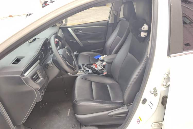 Used Toyota Corolla 2014 1.6L CVT GL Left Front Seat