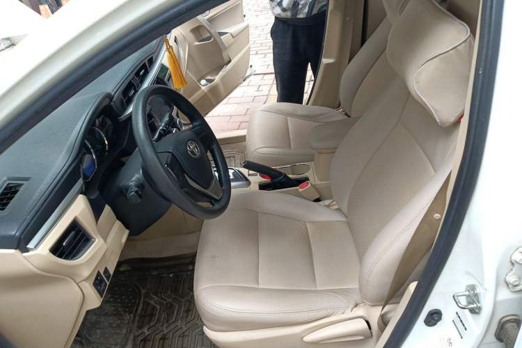 Used Toyota Corolla 2014 1.6L CVT GL Left Front Seat