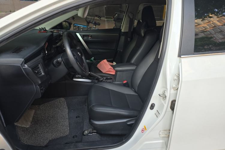 Used Toyota Corolla 2014 1.6L CVT GL Left Front Seat
