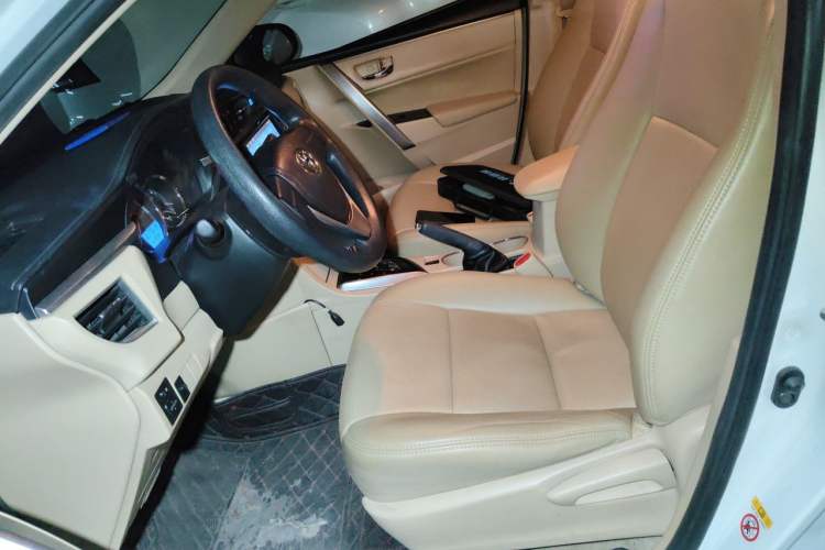 Used Toyota Corolla 2014 1.6L CVT GL Left Front Seat