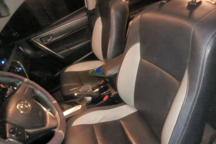Used Toyota Corolla 2014 1.6L CVT GL-i Leather Edition Left Front Seat