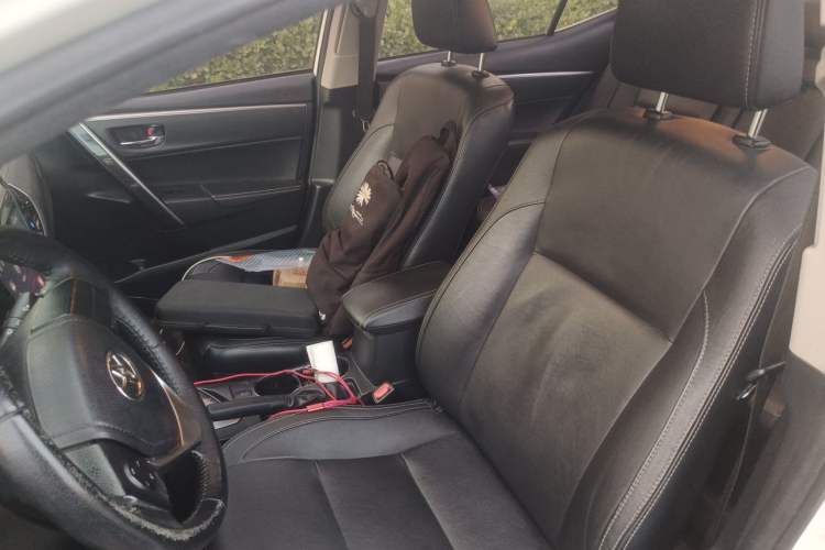 Used Toyota Corolla 2014 1.6L CVT GL-i Leather Edition Left Front Seat