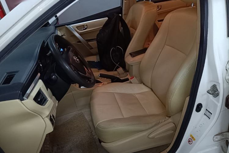 Used Toyota Corolla 2014 1.6L CVT GL Left Front Seat