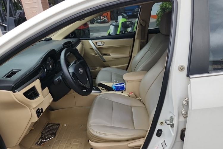 Used Toyota Corolla 2014 1.6L CVT GL Left Front Seat