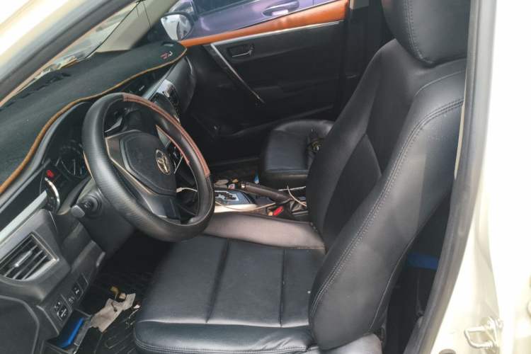 Used Toyota Corolla 2014 1.6L CVT GL-i Left Front Seat