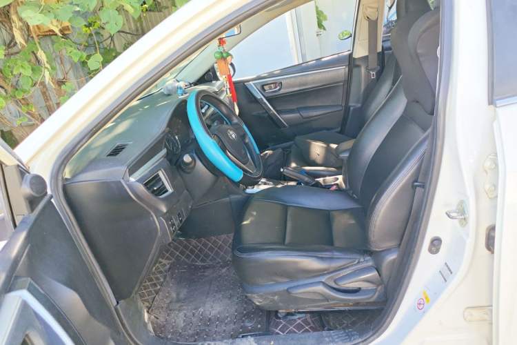 Used Toyota Corolla 2014 1.6L CVT GL-i Left Front Seat