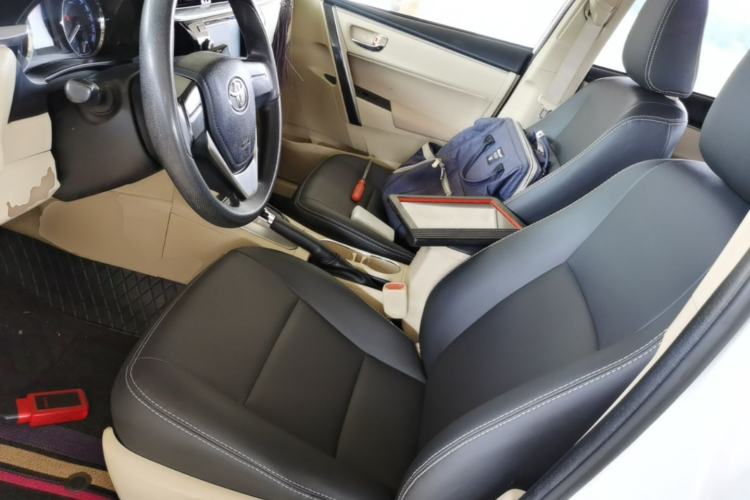 Used Toyota Corolla 2014 1.6L CVT GL-i Left Front Seat