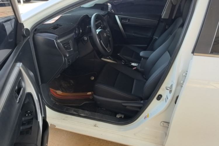 Used Toyota Corolla 2014 1.6L CVT GL Left Front Seat