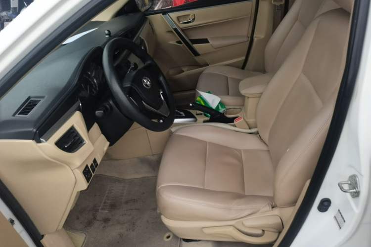 Used Toyota Corolla 2014 1.6L CVT GL-i Left Front Seat