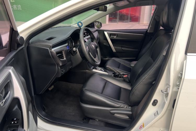 Used Toyota Corolla 2014 1.6L CVT GL Left Front Seat