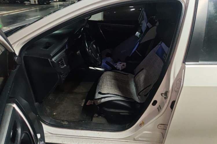 Used Toyota Corolla 2014 1.6L CVT GL-i Leather Edition Left Front Seat