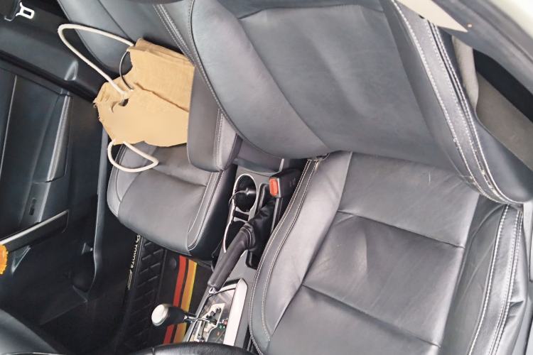 Used Toyota Corolla 2014 1.6L CVT GL-i Leather Edition Left Front Seat