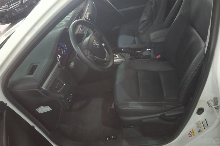 Used Toyota Corolla 2014 1.6L CVT GL-i Leather Edition Left Front Seat