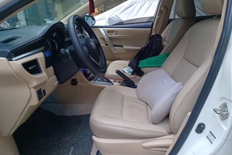 Used Toyota Corolla 2014 1.6L CVT GL Left Front Seat