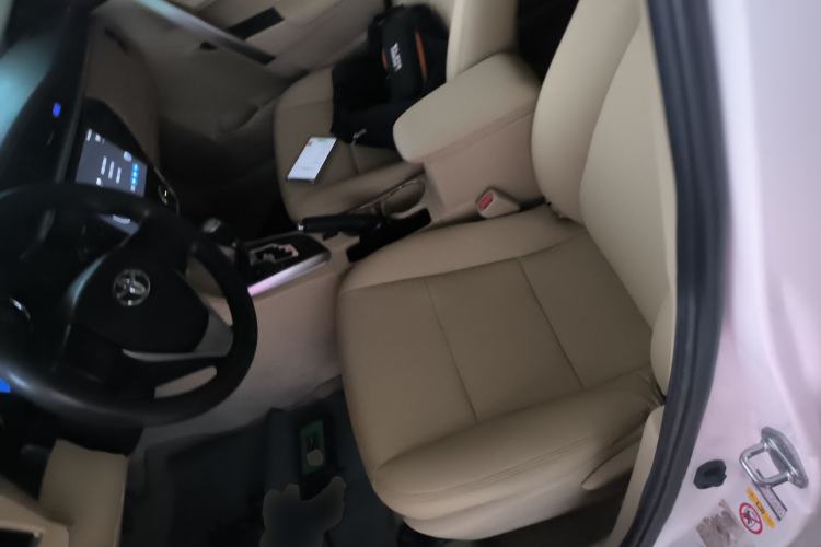 Used Toyota Corolla 2014 1.6L CVT GL Left Front Seat