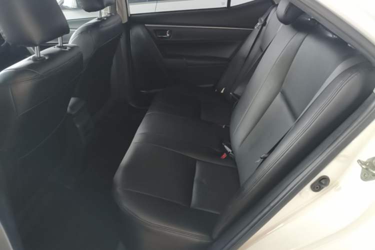 Used Toyota Corolla 2014 1.6L CVT GL Left Rear Seat