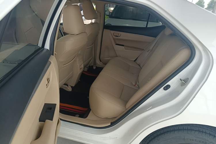 Used Toyota Corolla 2014 1.6L CVT GL-i Left Rear Seat