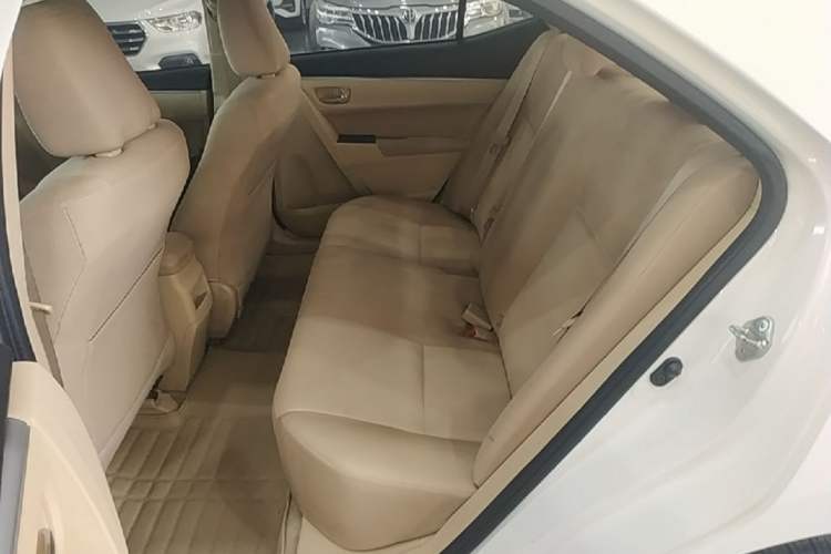 Used Toyota Corolla 2014 1.6L CVT GL-i Left Rear Seat