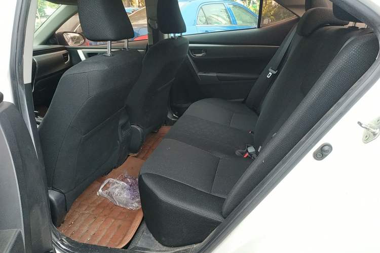 Used Toyota Corolla 2014 1.6L CVT GL Left Rear Seat