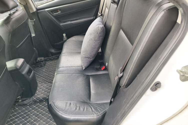 Used Toyota Corolla 2014 1.6L CVT GL-i Leather Edition Left Rear Seat