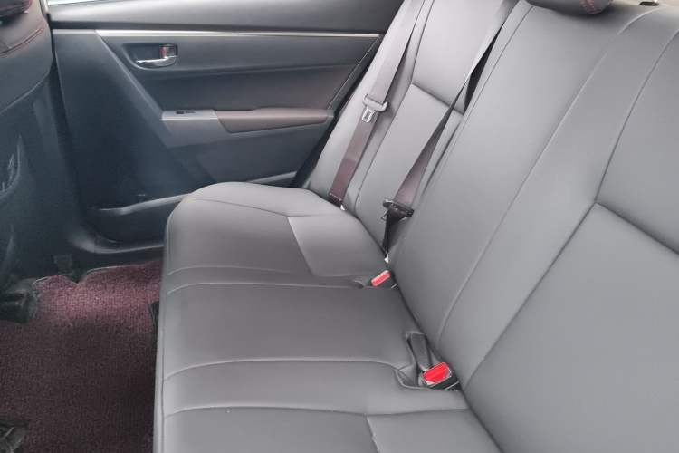 Used Toyota Corolla 2014 1.6L CVT GL-i Left Rear Seat