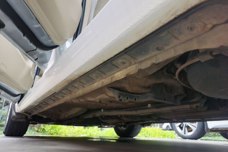 Used Toyota Corolla 2014 1.6L CVT GL Left Side Sill