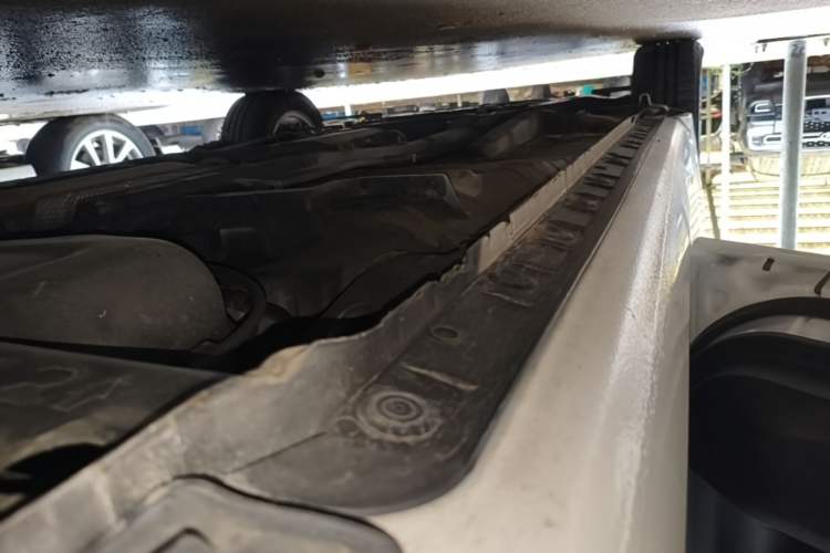 Used Toyota Corolla 2014 1.6L CVT GL Left Side Sill