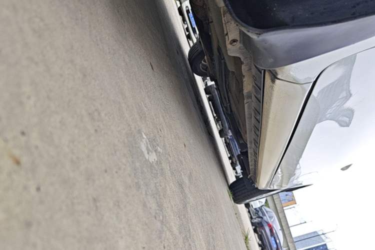 Used Toyota Corolla 2014 1.6L CVT GL Left Side Sill