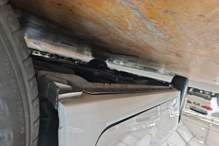 Used Toyota Corolla 2014 1.6L CVT GL Left Side Sill