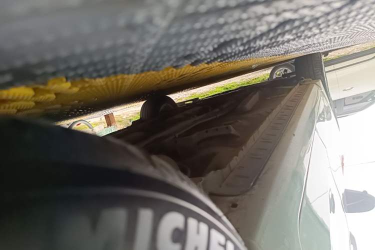 Used Toyota Corolla 2014 1.6L CVT GL Left Side Sill