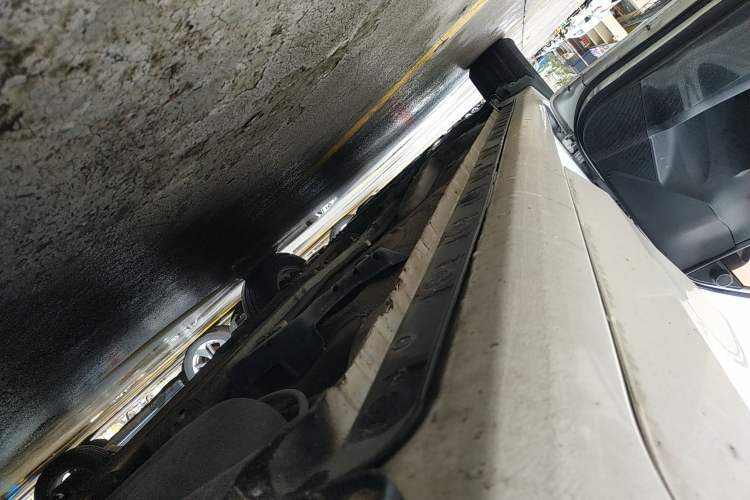 Used Toyota Corolla 2014 1.6L CVT GL Left Side Sill