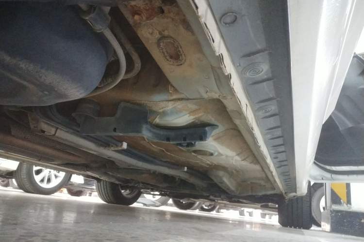 Used Toyota Corolla 2014 1.6L CVT GL-i Leather Edition Left Side Sill