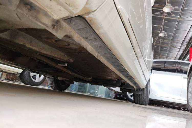 Used Toyota Corolla 2014 1.6L CVT GL-i Left Side Sill