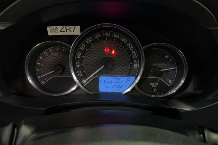 Used Toyota Corolla 2014 1.6L CVT GL Odometer Close Up