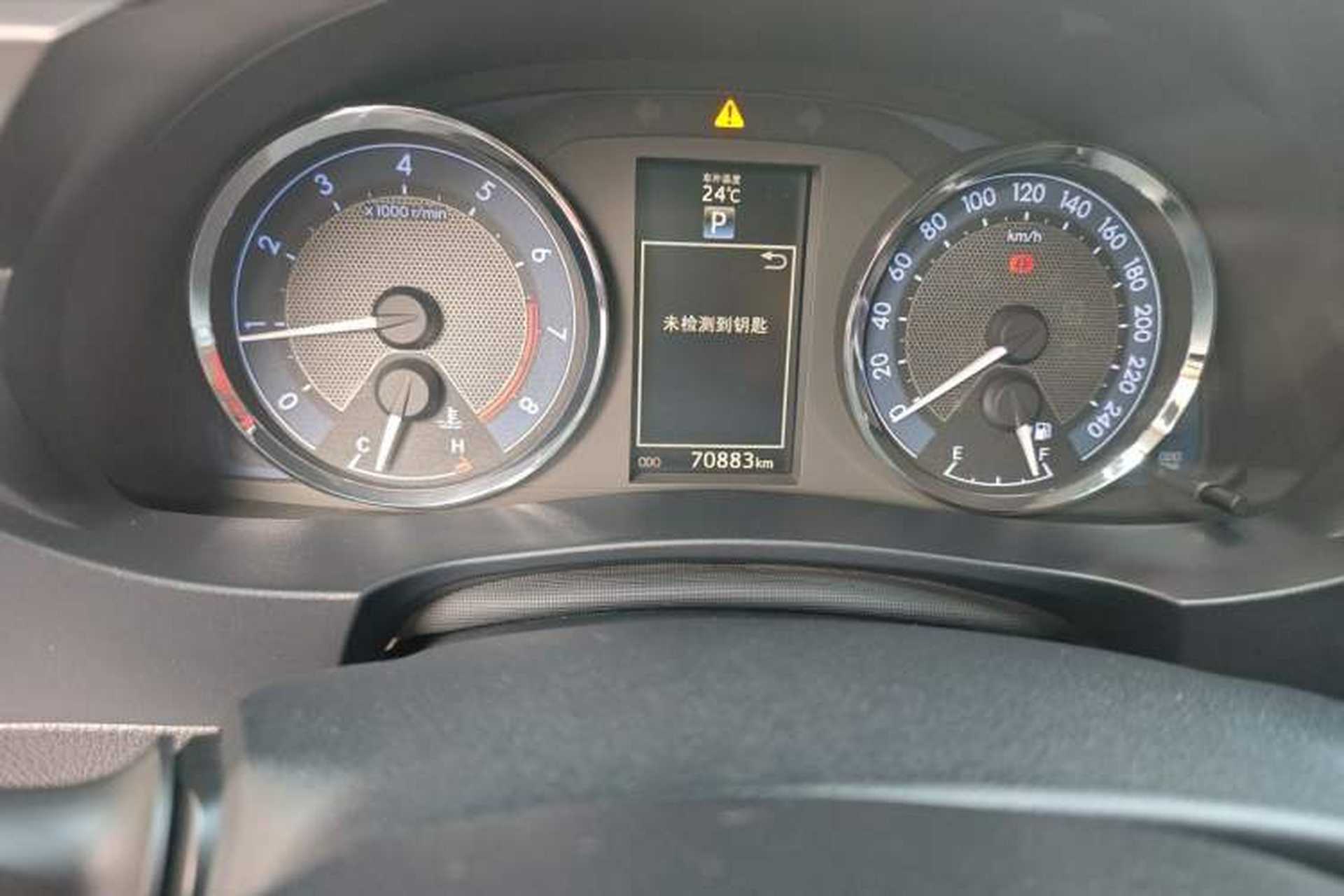 Used Toyota Corolla 2014 1.8L CVT GLX-i Odometer Close Up