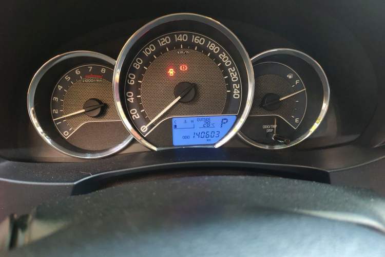 Used Toyota Corolla 2014 1.6L CVT GL Odometer Close Up