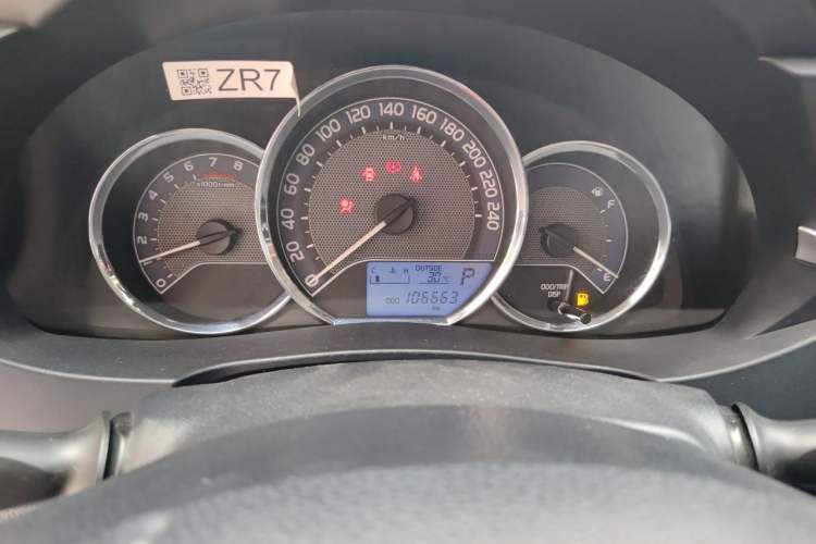 Used Toyota Corolla 2014 1.6L CVT GL Odometer Close Up