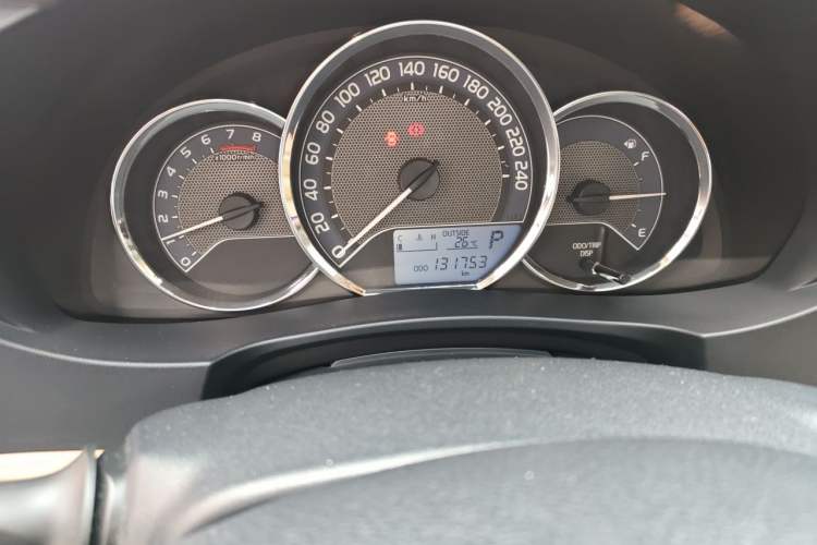 Used Toyota Corolla 2014 1.6L CVT GL Odometer Close Up