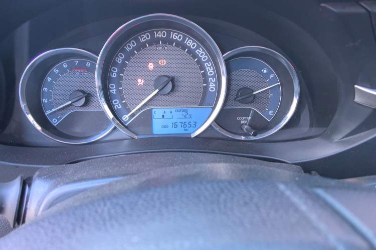 Used Toyota Corolla 2014 1.6L Manual GL Odometer Close Up
