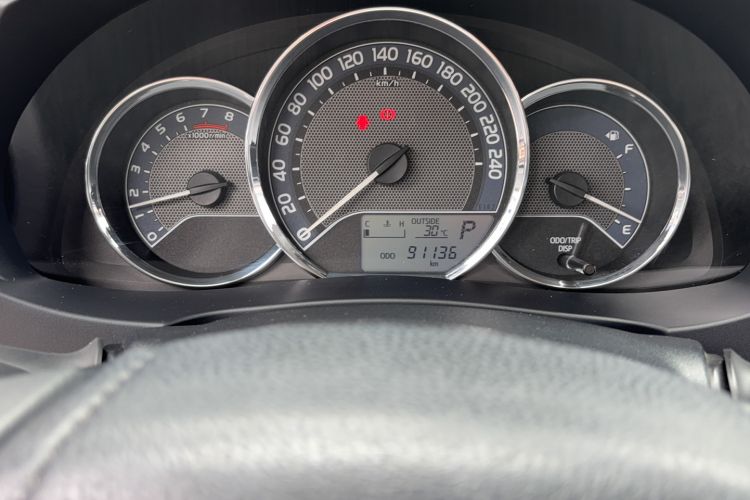 Used Toyota Corolla 2014 1.6L CVT GL Odometer Close Up
