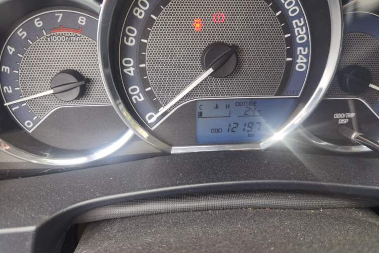 Used Toyota Corolla 2014 1.6L Manual GL Odometer Close Up