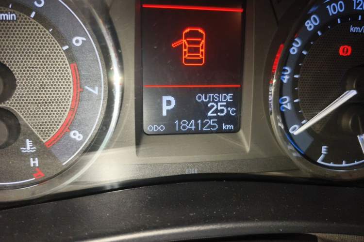Used Toyota Corolla 2014 1.6L CVT GL-i Odometer Close Up