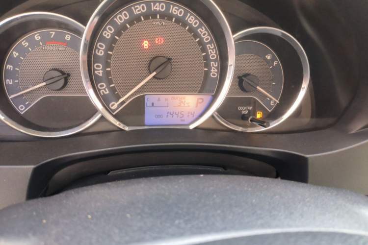 Used Toyota Corolla 2014 1.6L CVT GL Odometer Close Up
